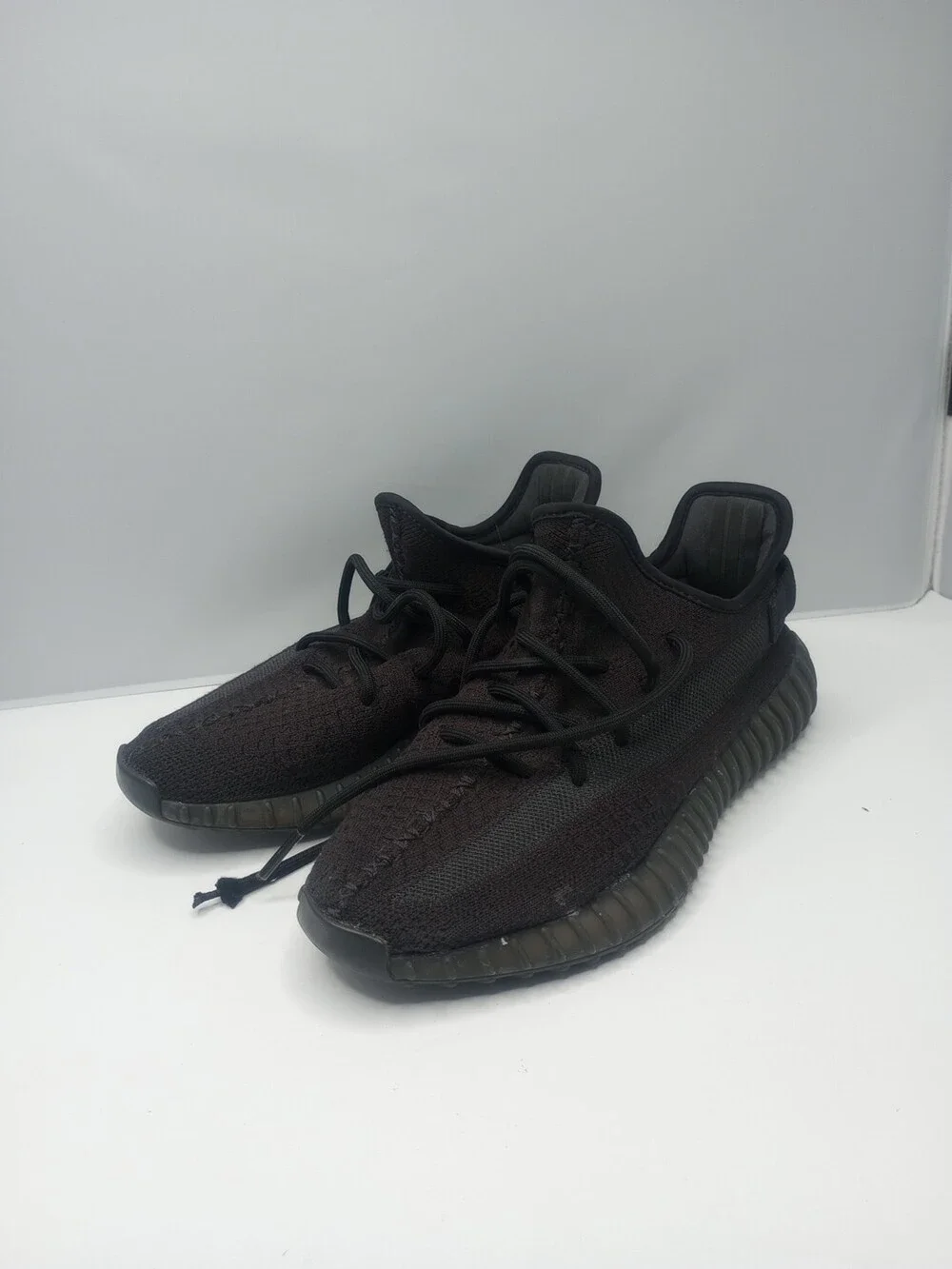 Adidas Men's 7.5M Black Ape 779001 02/22 Yeezy Boost 350 V2 Low Onyx Sneakers